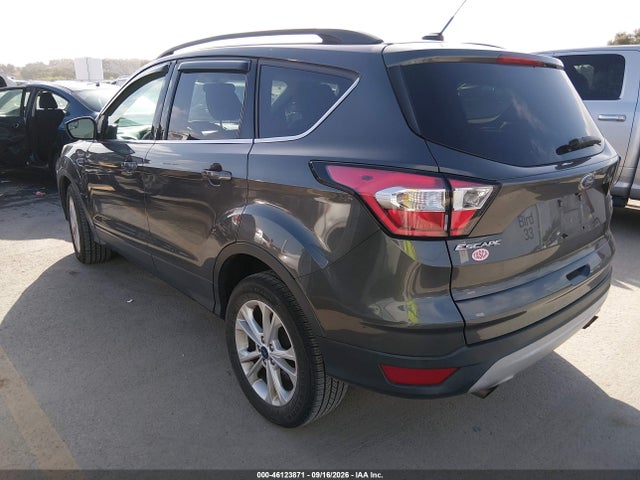 Ford ESCAPE SE 2018 1FMCU9GD4JUA76826 Image 3