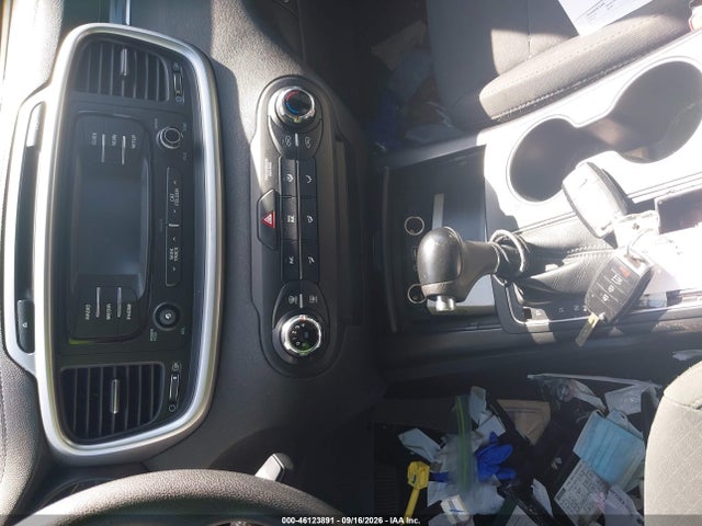 46123891 :رقم المزاد ، 5XYPG4A32GG179253 vin ، 2016 Kia Sorento 2.4l Lx مزاد بيع
