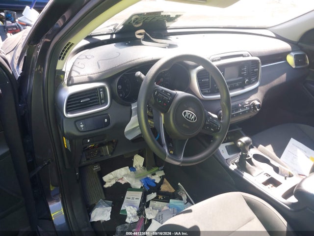 46123891 :رقم المزاد ، 5XYPG4A32GG179253 vin ، 2016 Kia Sorento 2.4l Lx مزاد بيع