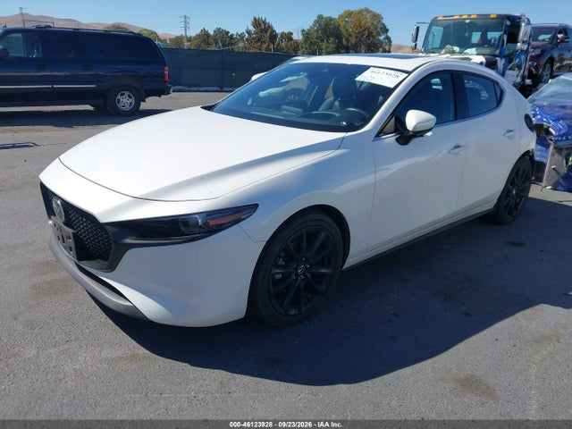 Продаж на аукціоні авто 2020 Mazda Mazda3 Premium Package, vin: JM1BPANM6L1172229, номер лоту: 46123928
