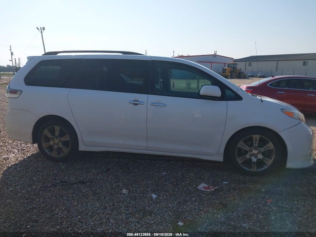 Продажа на аукционе авто 2013 Toyota Sienna Se 8 Passenger, vin: 5TDXK3DC3DS329972, номер лота: 46123958