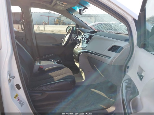 Продажа на аукционе авто 2013 Toyota Sienna Se 8 Passenger, vin: 5TDXK3DC3DS329972, номер лота: 46123958