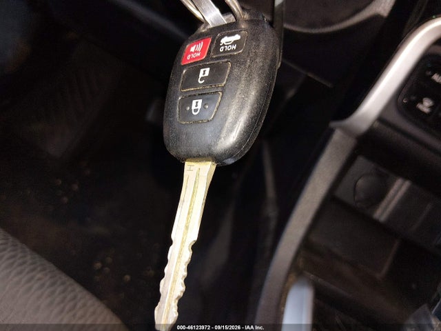 46123972 :رقم المزاد ، 5YFBURHE8JP797624 vin ، 2018 Toyota Corolla Le مزاد بيع