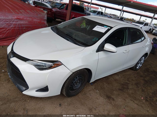 46123972 :رقم المزاد ، 5YFBURHE8JP797624 vin ، 2018 Toyota Corolla Le مزاد بيع