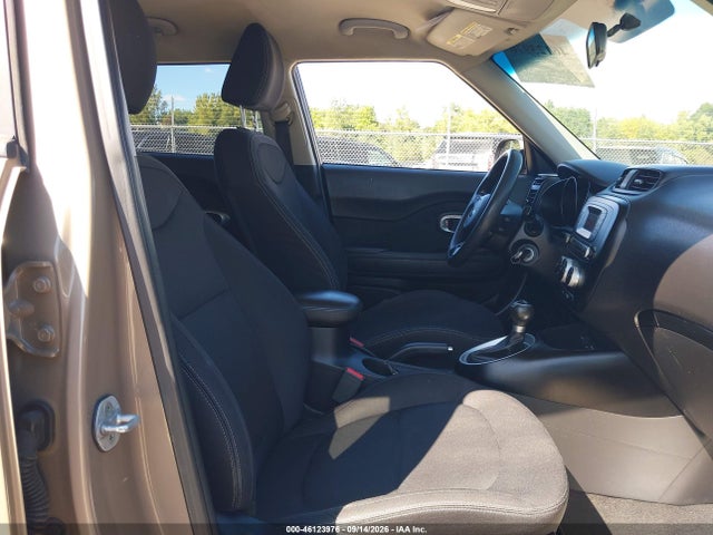 Продажа на аукционе авто 2015 Kia Soul, vin: KNDJN2A29F7123796, номер лота: 46123976