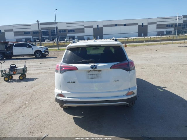 46123981 :رقم المزاد ، JTMWFREV0GJ081944 vin ، 2016 Toyota Rav4 Xle مزاد بيع