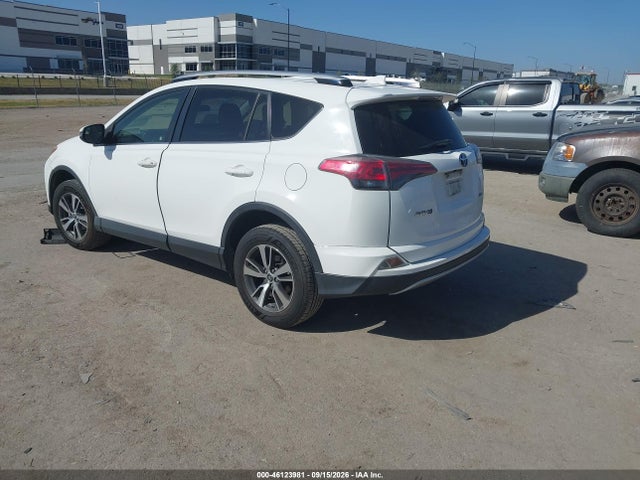 46123981 :رقم المزاد ، JTMWFREV0GJ081944 vin ، 2016 Toyota Rav4 Xle مزاد بيع