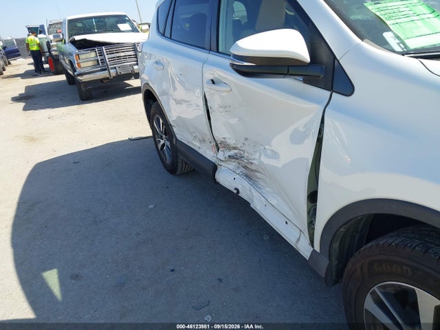 46123981 :رقم المزاد ، JTMWFREV0GJ081944 vin ، 2016 Toyota Rav4 Xle مزاد بيع