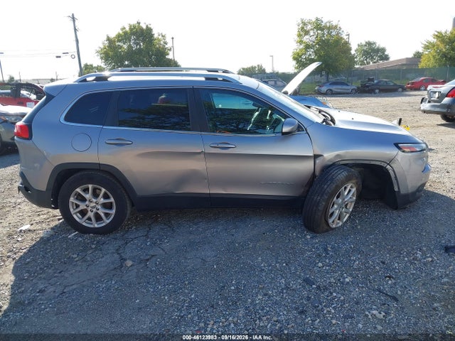 2016 Jeep Cherokee Latitude მანქანა იყიდება აუქციონზე, vin: 1C4PJMCS2GW105873, აუქციონის ნომერი: 46123983
