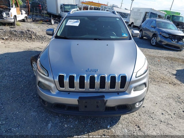 2016 Jeep Cherokee Latitude მანქანა იყიდება აუქციონზე, vin: 1C4PJMCS2GW105873, აუქციონის ნომერი: 46123983