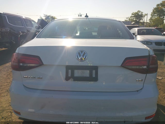 46123985 :رقم المزاد ، 3VWDB7AJ0HM254843 vin ، 2017 Volkswagen Jetta 1.4t Se مزاد بيع