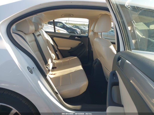 46123985 :رقم المزاد ، 3VWDB7AJ0HM254843 vin ، 2017 Volkswagen Jetta 1.4t Se مزاد بيع