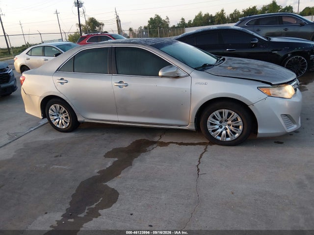 4T1BD1FK3EU134430 Toyota Camry Hybrid Le