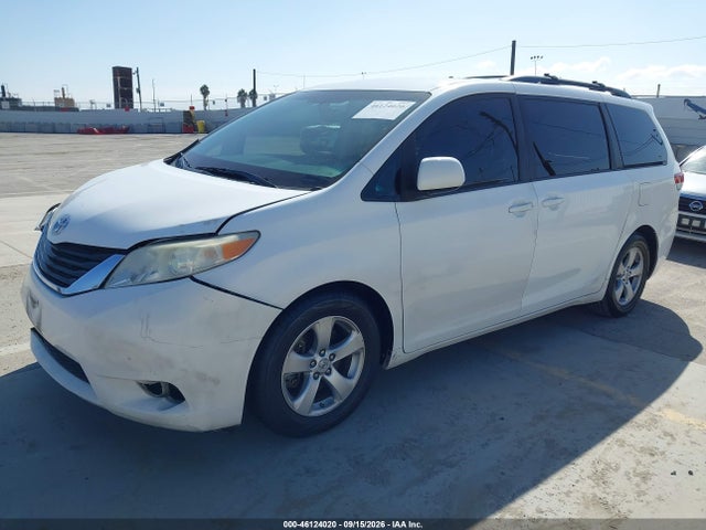 46124020 :رقم المزاد ، 5TDKK3DC2CS186540 vin ، 2012 Toyota Sienna Le V6 8 Passenger مزاد بيع