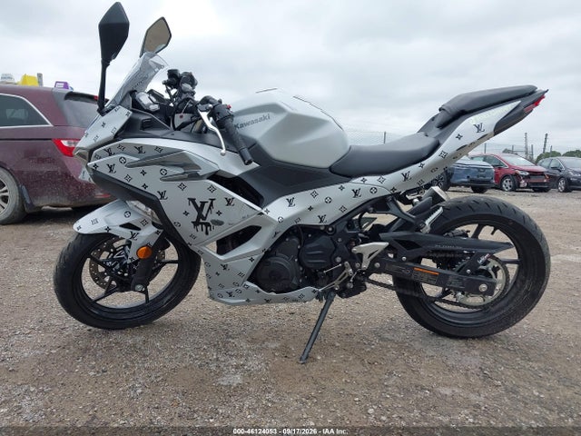 Kawasaki EX500 2024 ML5EXGG10RDA31356 Image 13