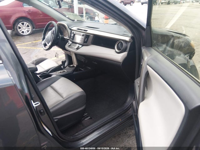 46124058 :رقم المزاد ، JTMYFREV4FD072301 vin ، 2015 Toyota Rav4 Limited مزاد بيع