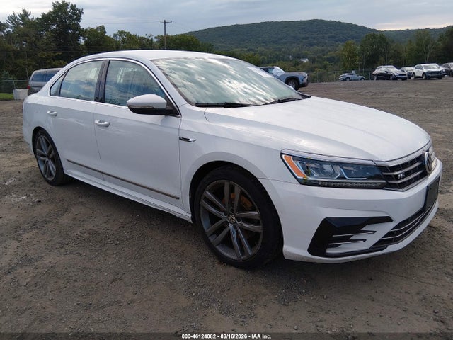 Aukcja sprzedaży 2017 Volkswagen Passat 1.8t R-line, vin: 1VWDT7A39HC020880, numer aukcji: 46124082