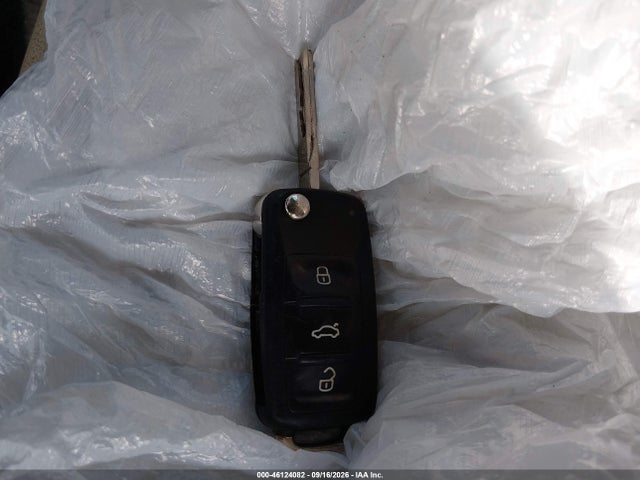 Aukcja sprzedaży 2017 Volkswagen Passat 1.8t R-line, vin: 1VWDT7A39HC020880, numer aukcji: 46124082