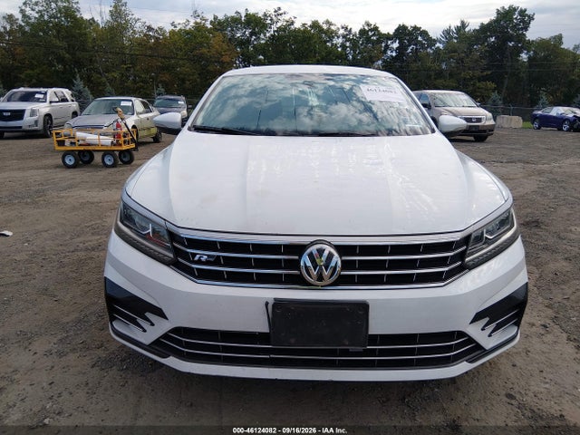 Aukcja sprzedaży 2017 Volkswagen Passat 1.8t R-line, vin: 1VWDT7A39HC020880, numer aukcji: 46124082