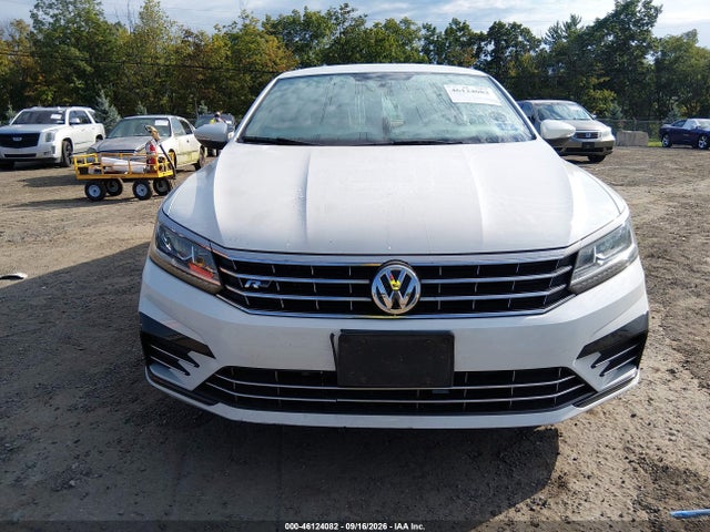 Aukcja sprzedaży 2017 Volkswagen Passat 1.8t R-line, vin: 1VWDT7A39HC020880, numer aukcji: 46124082