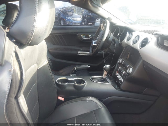 Продажа на аукционе авто 2016 Ford Mustang Ecoboost Premium, vin: 1FATP8UH0G5253670, номер лота: 46124121