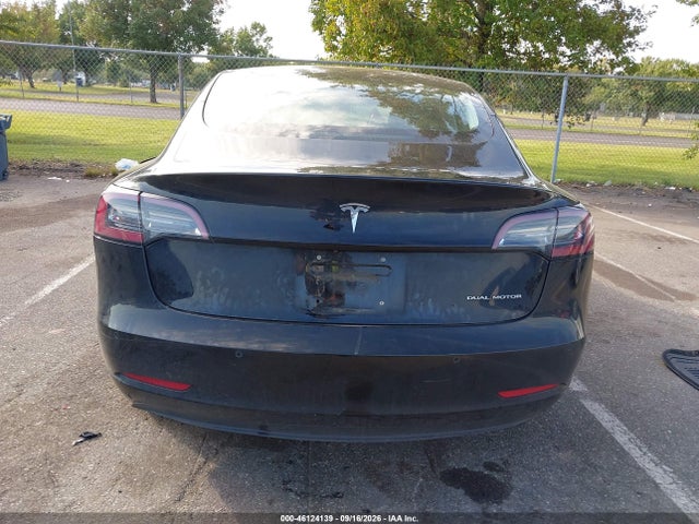 5YJ3E1EB9JF064121 Tesla Model 3 Long Range/performance