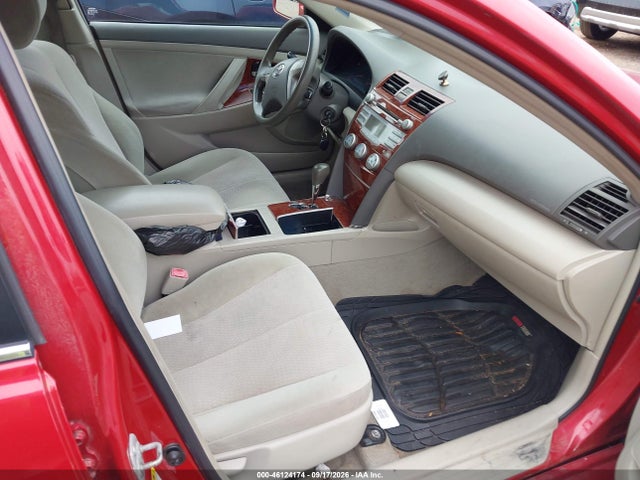 2010 Toyota Camry Le მანქანა იყიდება აუქციონზე, vin: 4T1BF3EK7AU571008, აუქციონის ნომერი: 46124174