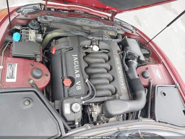 Auction sale of the 1999 Jaguar Xk8, vin: SAJGX2049XC032593, lot number: 46124197