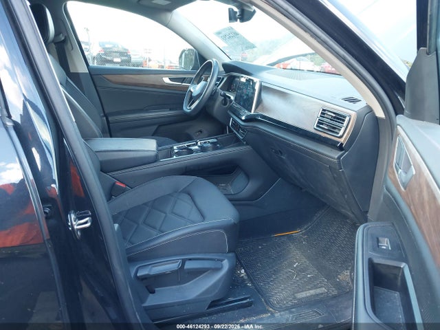 Продаж на аукціоні авто 2024 Volkswagen Atlas 2.0t Se W/technology, vin: 1V2KR2CA0RC530803, номер лоту: 46124293