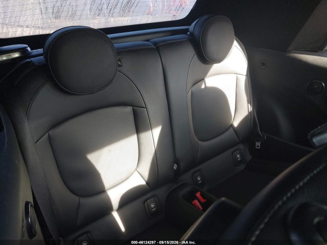 46124297 :رقم المزاد ، WMWWG5C5XG3C19292 vin ، 2016 Mini Convertible Cooper مزاد بيع