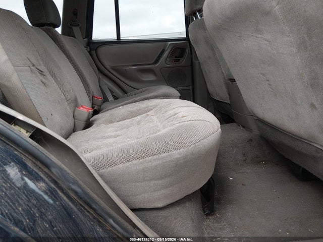1999 Jeep Grand Cherokee Laredo მანქანა იყიდება აუქციონზე, vin: 1J4GW58S6XC671790, აუქციონის ნომერი: 46124312