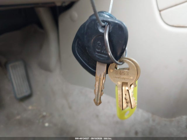 Продажа на аукционе авто 2004 Chevrolet Silverado 1500 Z71, vin: 2GCEK13TX41272335, номер лота: 46124327