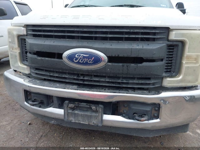 46124328 :رقم المزاد ، 1FT7W2A62JEB19247 vin ، 2018 Ford F-250 Xl مزاد بيع
