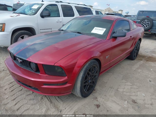 2005 Ford Mustang Gt Deluxe/gt Premium მანქანა იყიდება აუქციონზე, vin: 1ZVHT82H055181555, აუქციონის ნომერი: 46124329