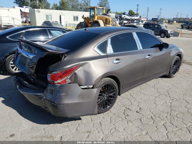 Nissan Altima 2.5 S 2015 1N4AL3AP6FC465002 Image 4