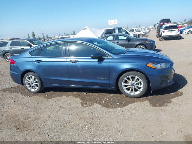 2019 Ford Fusion Hybrid Se მანქანა იყიდება აუქციონზე, vin: 3FA6P0LU4KR274203, აუქციონის ნომერი: 46124407