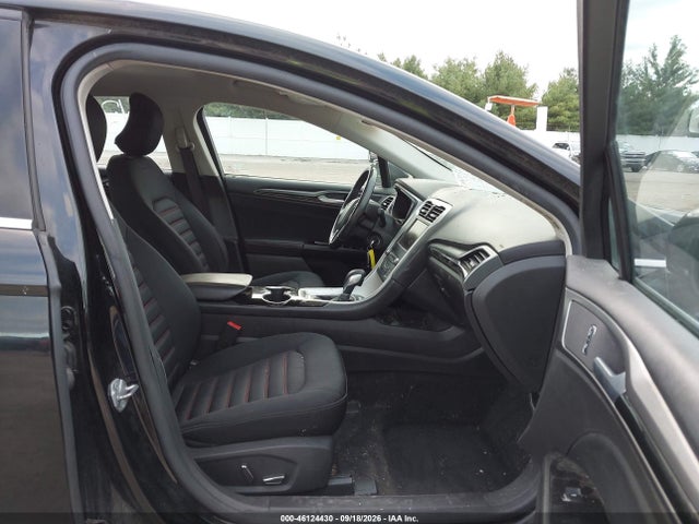 46124430 :رقم المزاد ، 3FA6P0H7XGR191837 vin ، 2016 Ford Fusion Se مزاد بيع