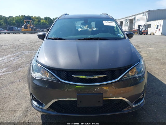 Продаж на аукціоні авто 2017 Chrysler Pacifica Touring-l, vin: 2C4RC1BG6HR638091, номер лоту: 46124468