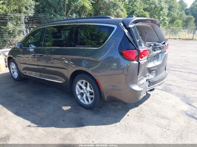 Продаж на аукціоні авто 2017 Chrysler Pacifica Touring-l, vin: 2C4RC1BG6HR638091, номер лоту: 46124468