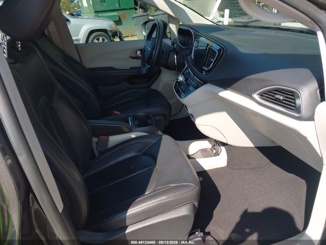 Продаж на аукціоні авто 2017 Chrysler Pacifica Touring-l, vin: 2C4RC1BG6HR638091, номер лоту: 46124468