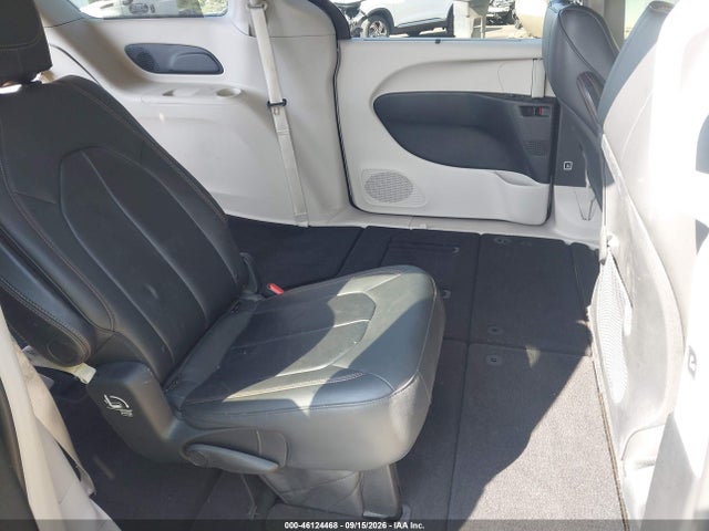 Продаж на аукціоні авто 2017 Chrysler Pacifica Touring-l, vin: 2C4RC1BG6HR638091, номер лоту: 46124468