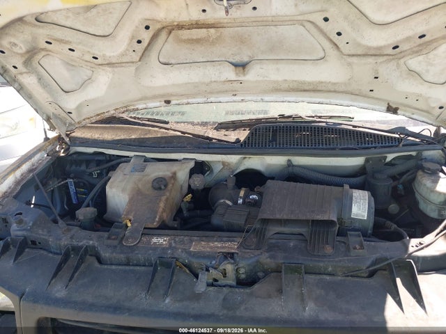 46124537 :رقم المزاد ، 1GDGG31V341907939 vin ، 2004 Gmc Savana Cutaway Standard مزاد بيع