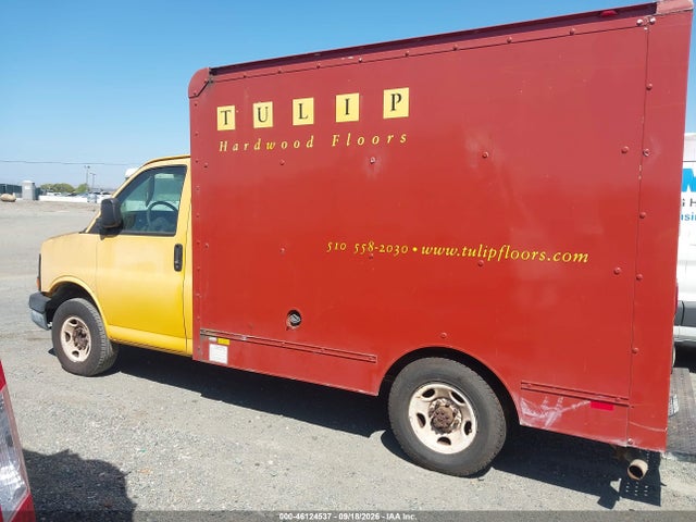 46124537 :رقم المزاد ، 1GDGG31V341907939 vin ، 2004 Gmc Savana Cutaway Standard مزاد بيع
