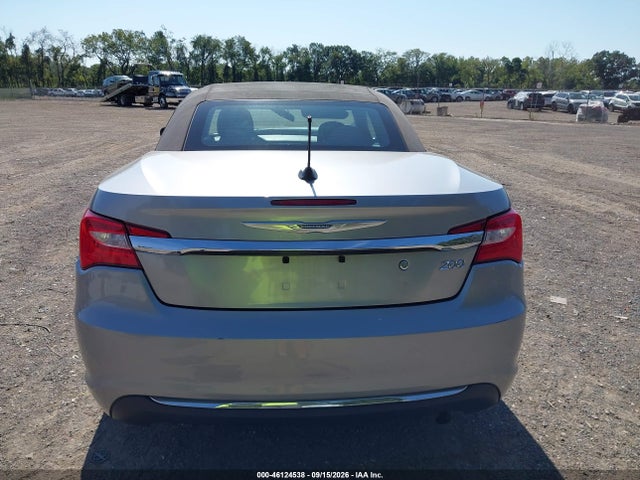 46124538 :رقم المزاد ، 1C3BCBEB7EN158310 vin ، 2014 Chrysler 200 Touring مزاد بيع