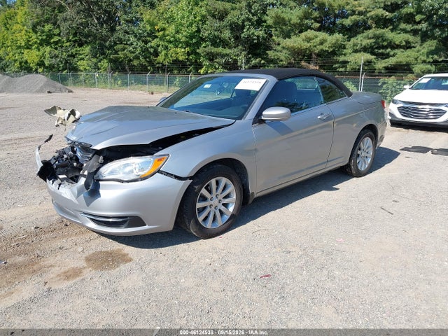 46124538 :رقم المزاد ، 1C3BCBEB7EN158310 vin ، 2014 Chrysler 200 Touring مزاد بيع
