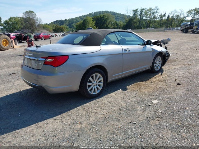 46124538 :رقم المزاد ، 1C3BCBEB7EN158310 vin ، 2014 Chrysler 200 Touring مزاد بيع