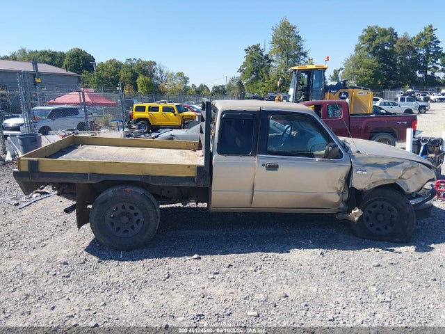 1999 Mazda B4000 Se/tl მანქანა იყიდება აუქციონზე, vin: 4F4ZR17X4XTM17658, აუქციონის ნომერი: 46124548