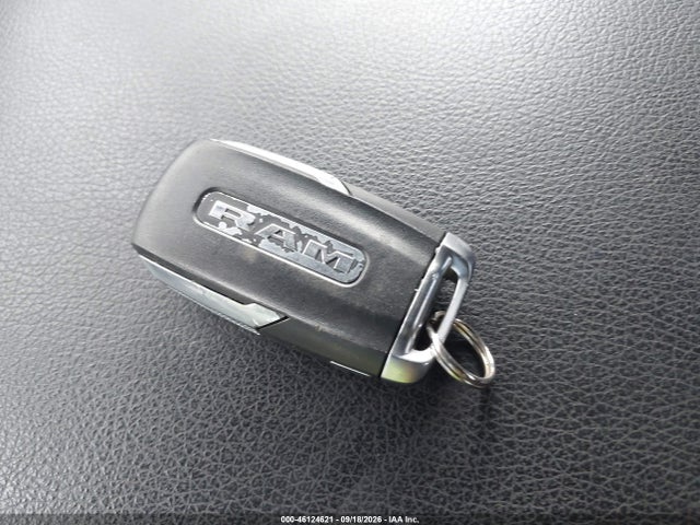 Продажа на аукционе авто 2023 Ram 1500 Big Horn  4x2 5'7 Box, vin: 1C6RREFT0PN693393, номер лота: 46124621