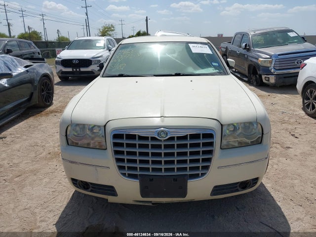 Продажа на аукционе авто 2005 Chrysler 300 Touring, vin: 2C3AA53G15H636134, номер лота: 46124634