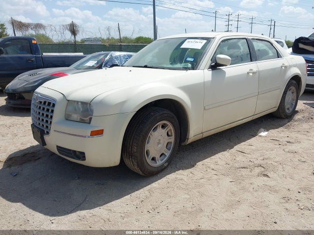 Продажа на аукционе авто 2005 Chrysler 300 Touring, vin: 2C3AA53G15H636134, номер лота: 46124634